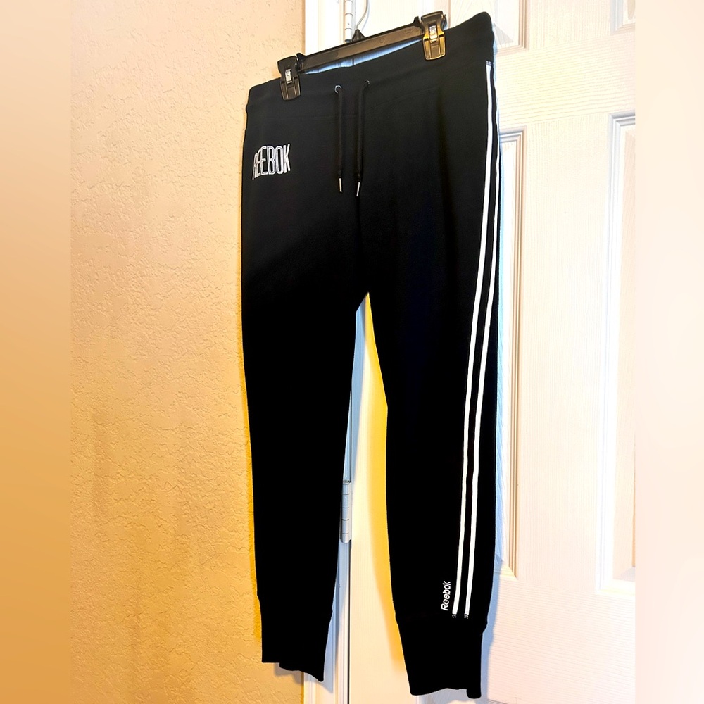 Women’s Reebok Sweatpants - Picture 2 of 7